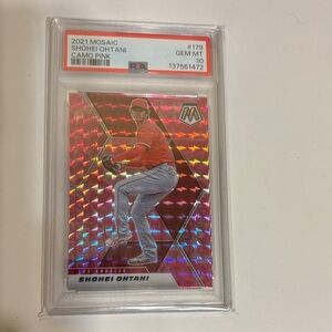 2021 Mosaic Shohei Ohtani Camo Pink Card